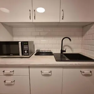 https://king-size-bed-apartment-with-garden.warsawhotelspoland.com